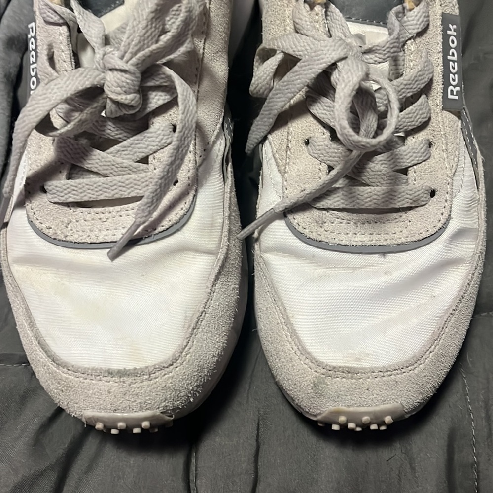 Womens Reeboks - Picture 7 of 7